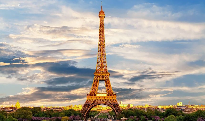 Paris Effiel Tower Tour 1 Day Tour